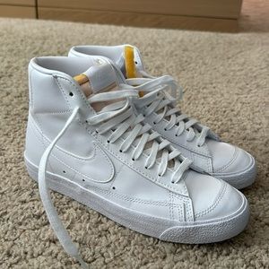 Nike blazer